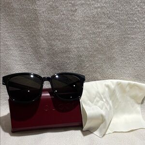 Gucci Classic Black Sunglasses Brand New Authentic